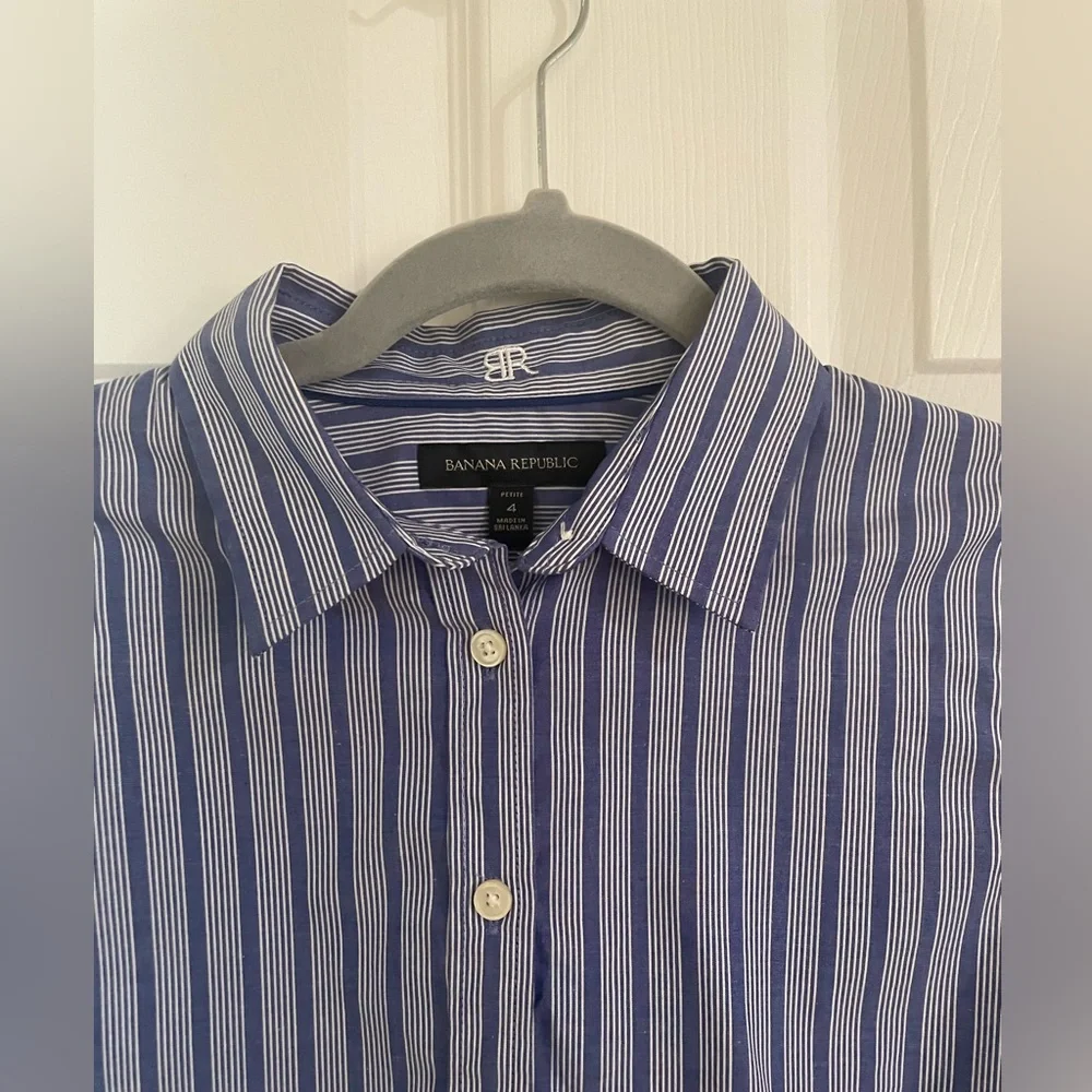 Banana republic Blue Button Down Shirt with Vertical Stripes - Picture 4 of 6